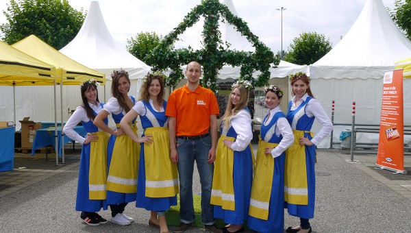 Unsere Hostessen beim IKEA-MIDSOMMAR-Fest 2015