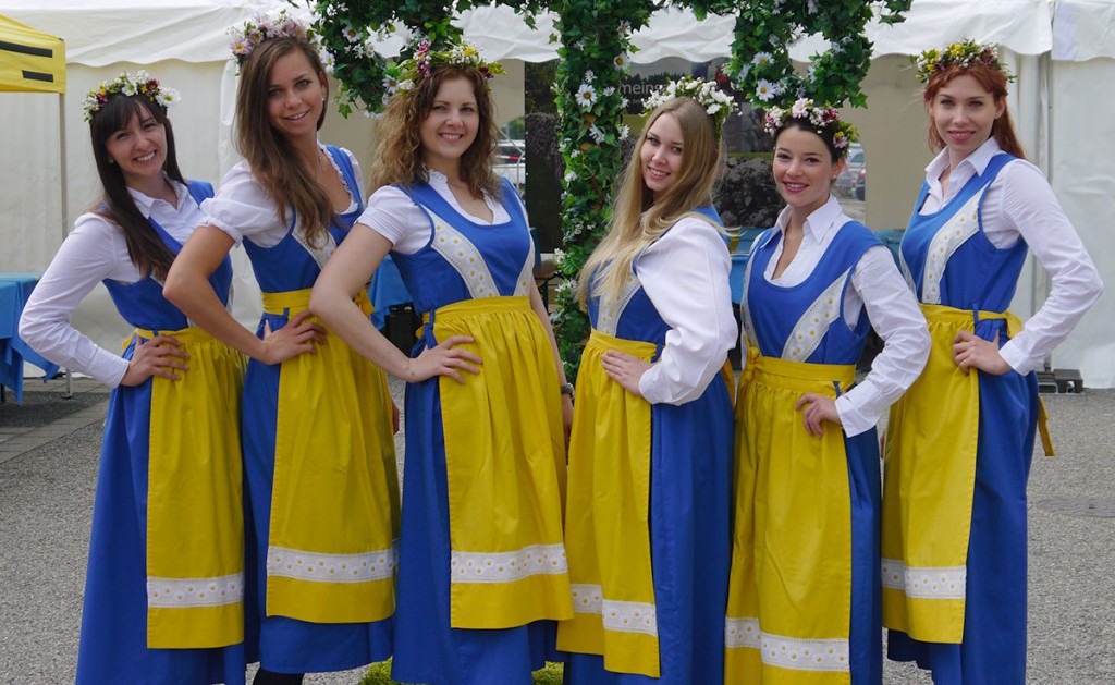 Unsere Hostessen beim IKEA-MIDSOMMAR-Fest 2015