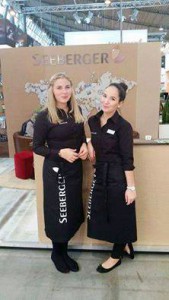 Hostessen am Stand der Seeberger GmbH auf der Intergastra 2016