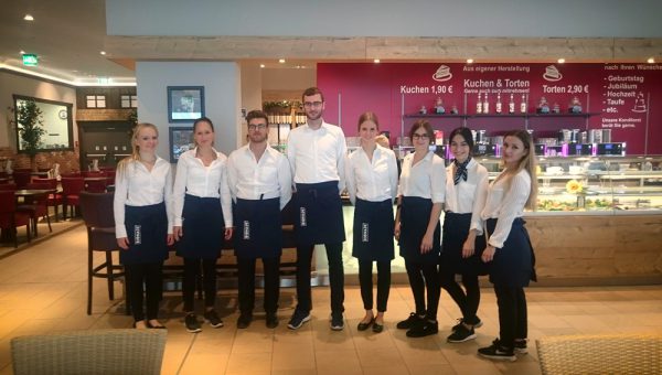 Unser Service-Team für Möbel Mahler zur Neueröffnung des Einrichtungshauses in Neu-Ulm